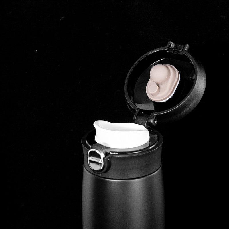 Simple bouncing lid thermos